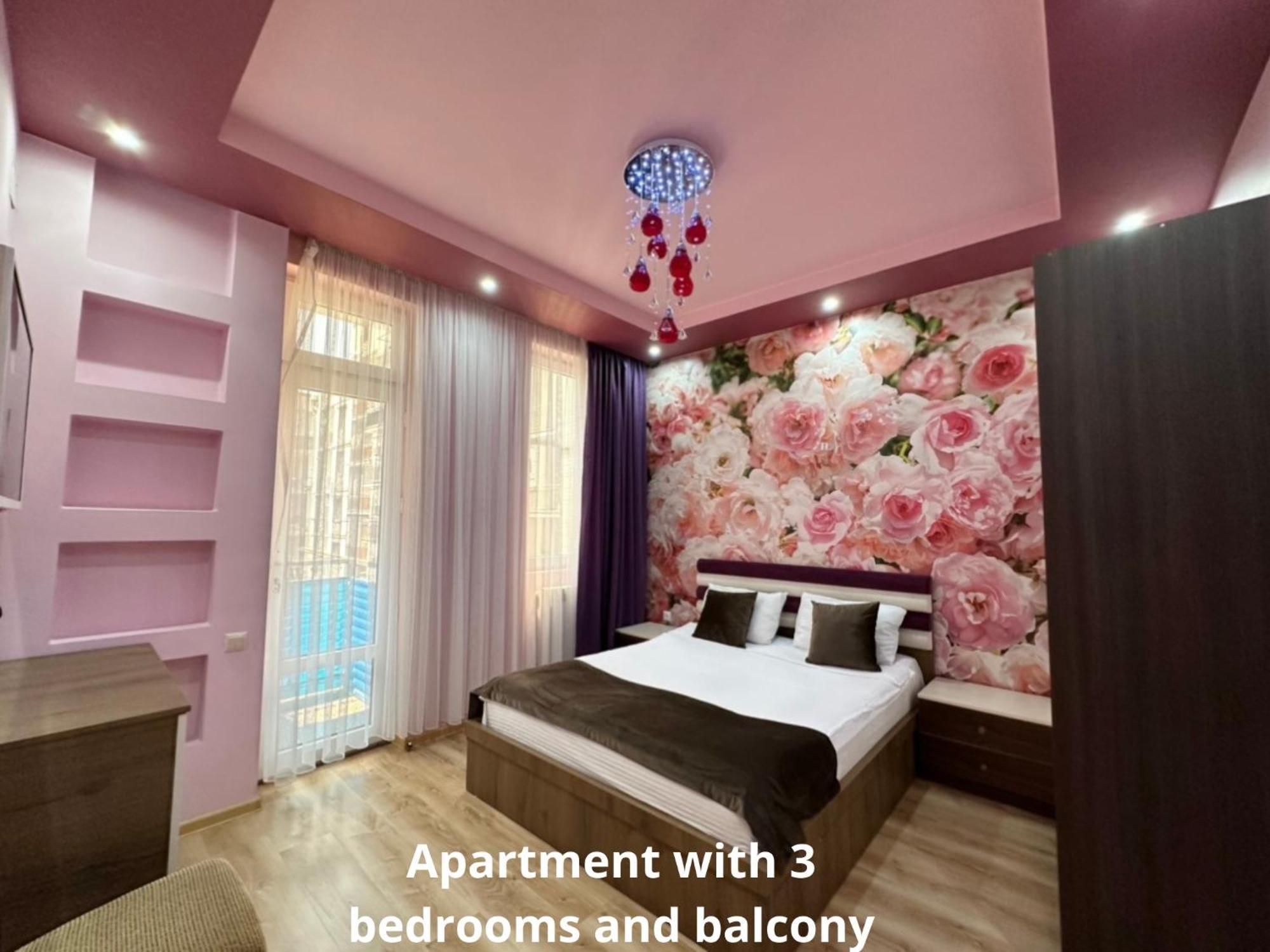 Grand Home Batumi Bagian luar foto