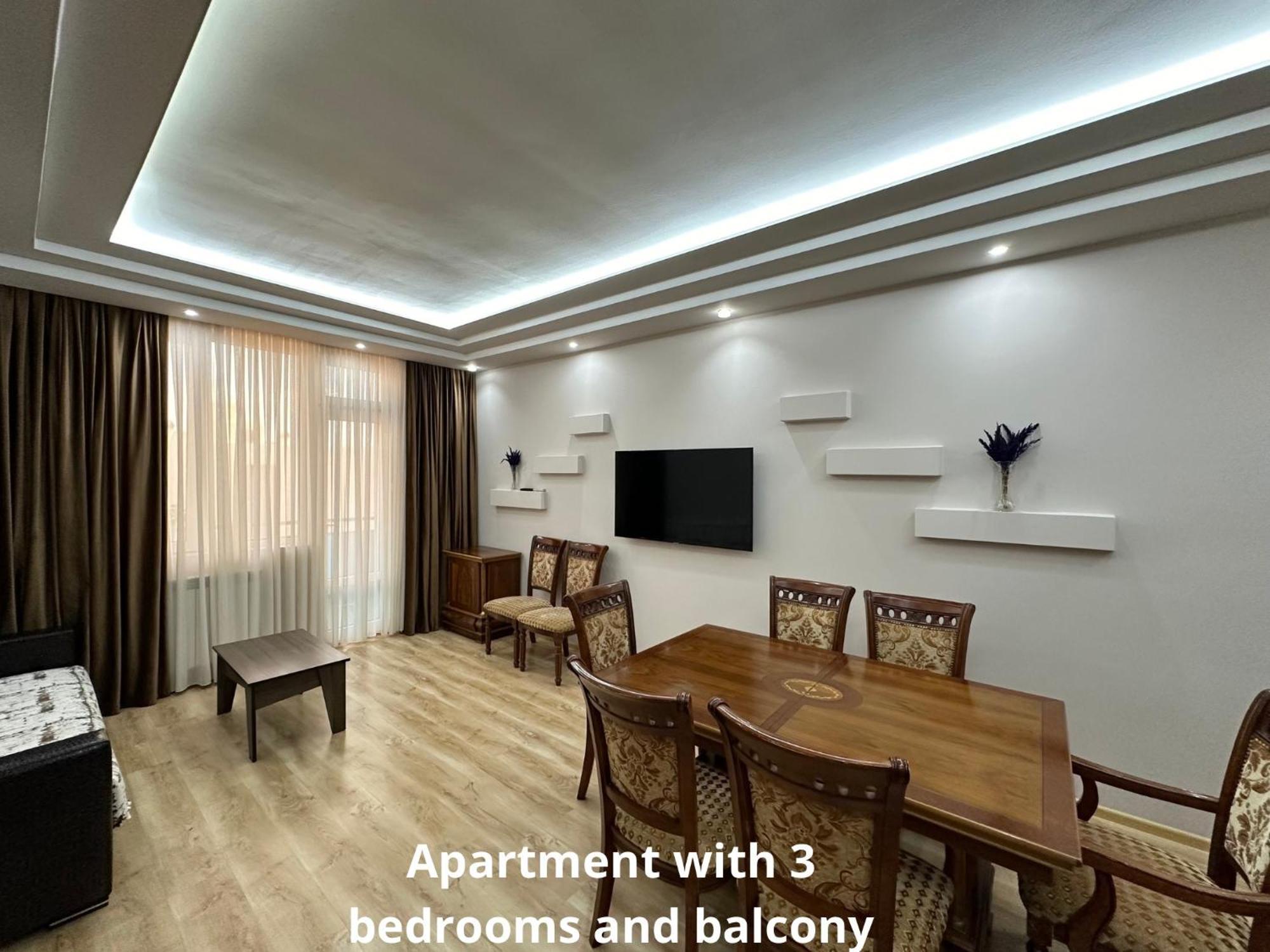 Grand Home Batumi Bagian luar foto