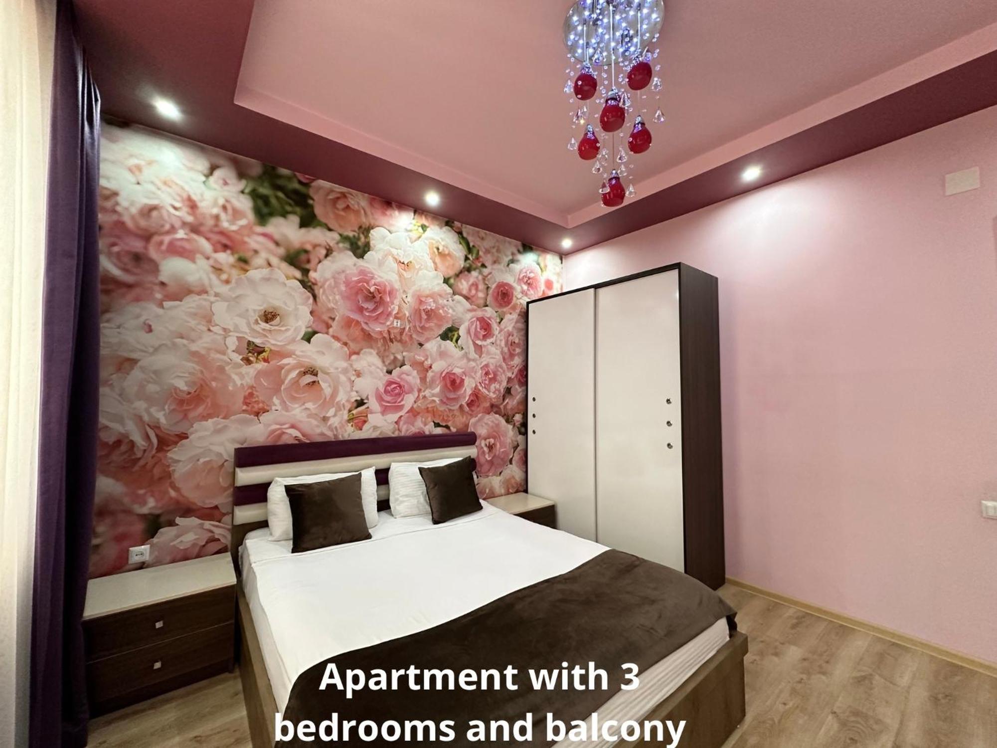 Grand Home Batumi Bagian luar foto